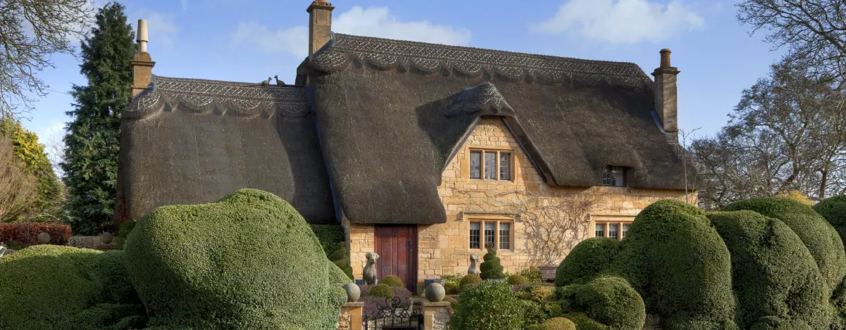 More than an over and under &ndash; Underinsurance on Buildings & Contents Photo of country house